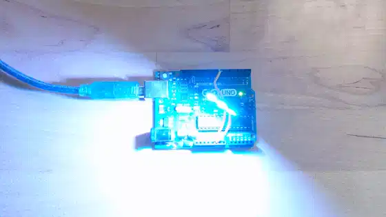 发射器指示灯闪烁