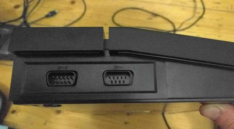 SEGA SC-3000 的左侧